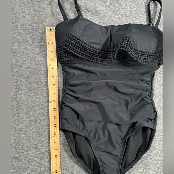 NWOT Kona sol black crochet flounce high coverage one piece swimsuit size S - Picture 8 of 9
